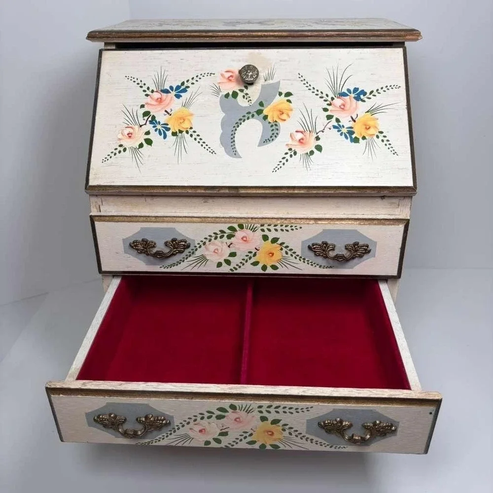 VTG Andrea by Sadek hand-painted wooden‎ jewelry music box cream floral design